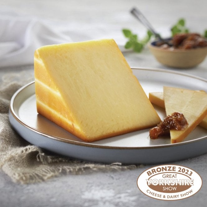 Naturally Oak Smoked Cheddar (400g)