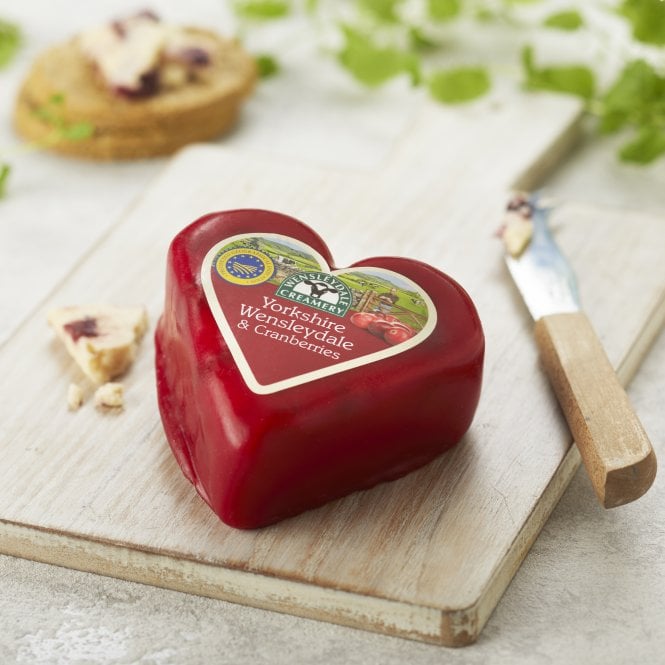 Yorkshire Wensleydale & Cranberries Heart (100g)